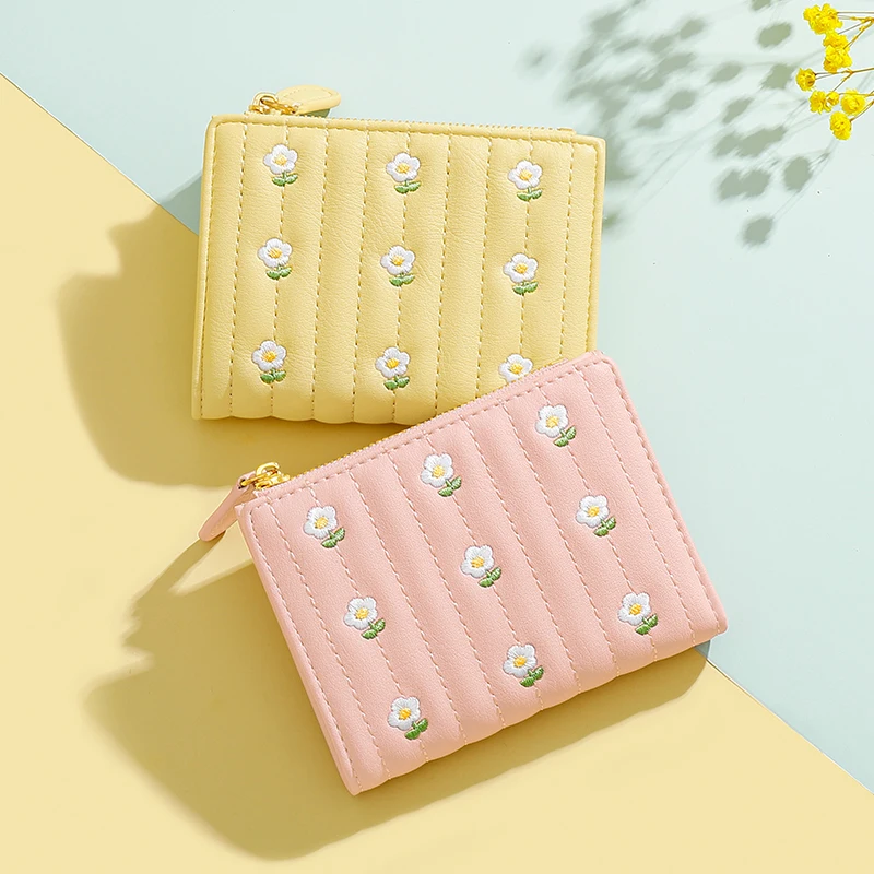 

Short Women's Wallet Female Purses Embroidered Coin Purse Card Holder Wallets Zipper PU Leather Clutch Vintage Wallet for Women