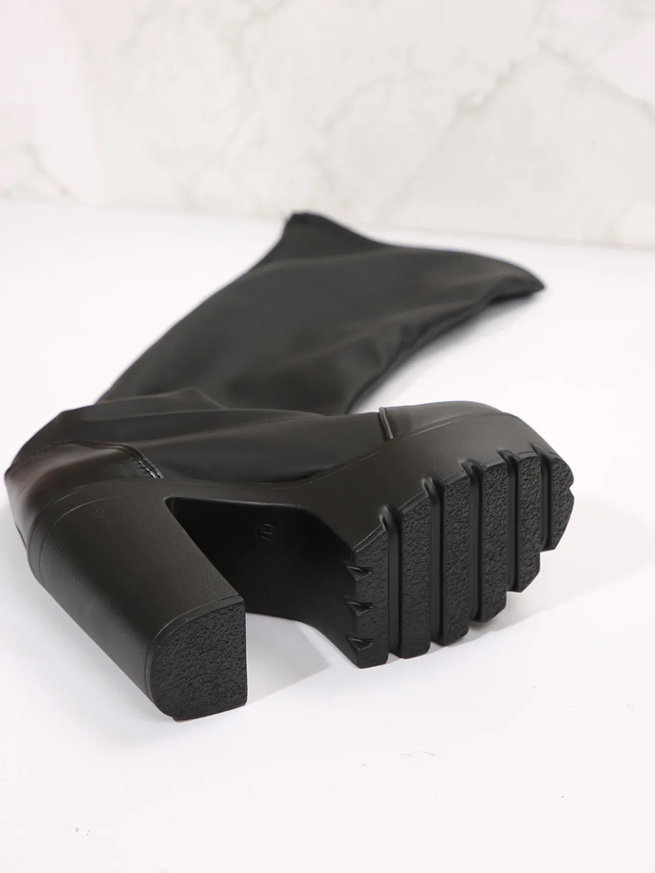 2025 Women's Stretch Over-the-Knee Boots Chunky Heel Gothic Color-Block Thigh High Boots for Plus Size Spring/Fall Casual Wear