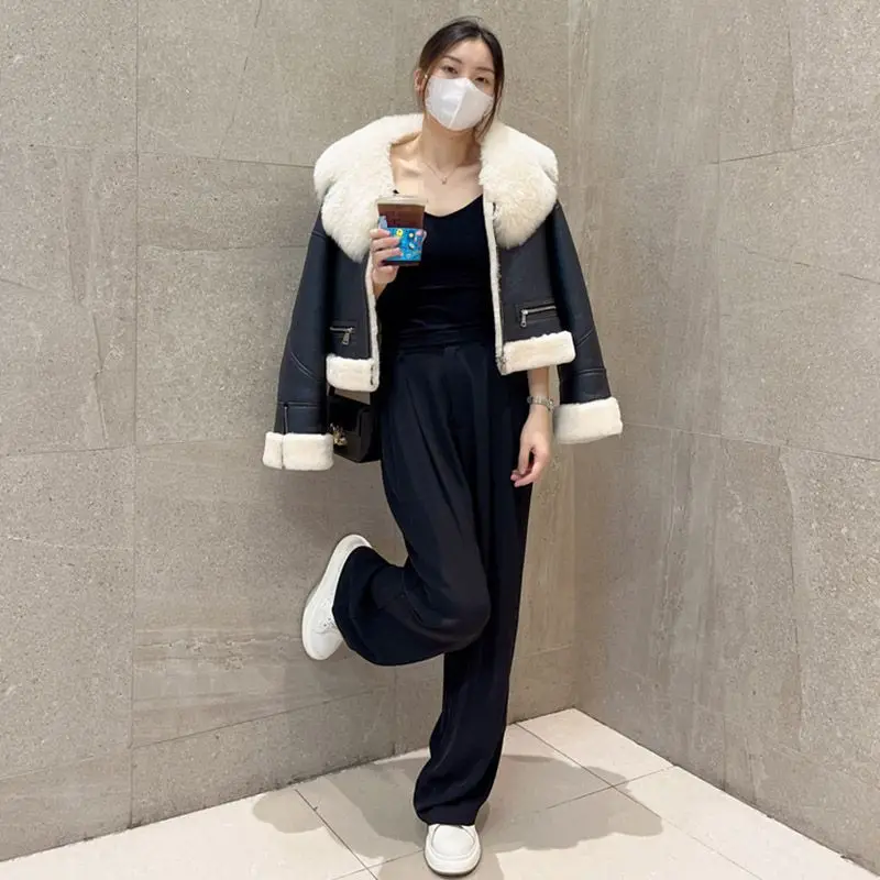 Рисунок 6 - Высококачественное женское натуральное меховое пальто