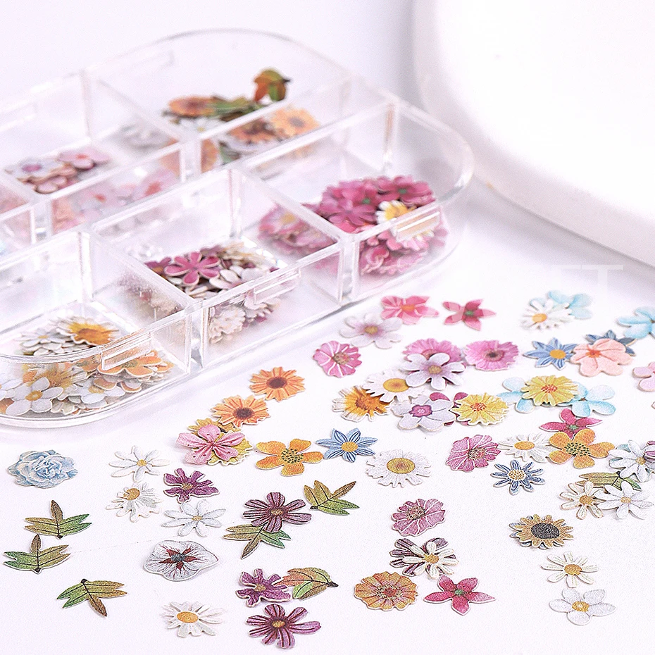 6 Grid Daisy Flower Slice Charm Floral Pattern Nail Decoration Spring Elegant Patch DIY Manicure Accessories Nail Supplies Tips