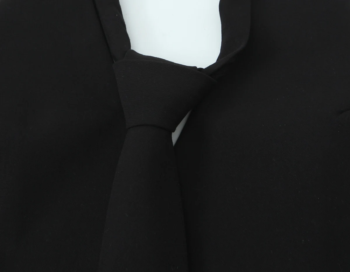 Women's Backless Top Summer New Arrival Black Sleeveless Halter Neck Tie Top Female Sexy Fashionable Casual Personality Vest