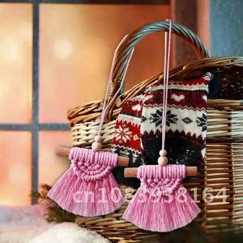 

Small Macrame Wall Hanging Art Hand-woven Pendant Bohemian Crafts Decoration Tapestry for Car Bedroom