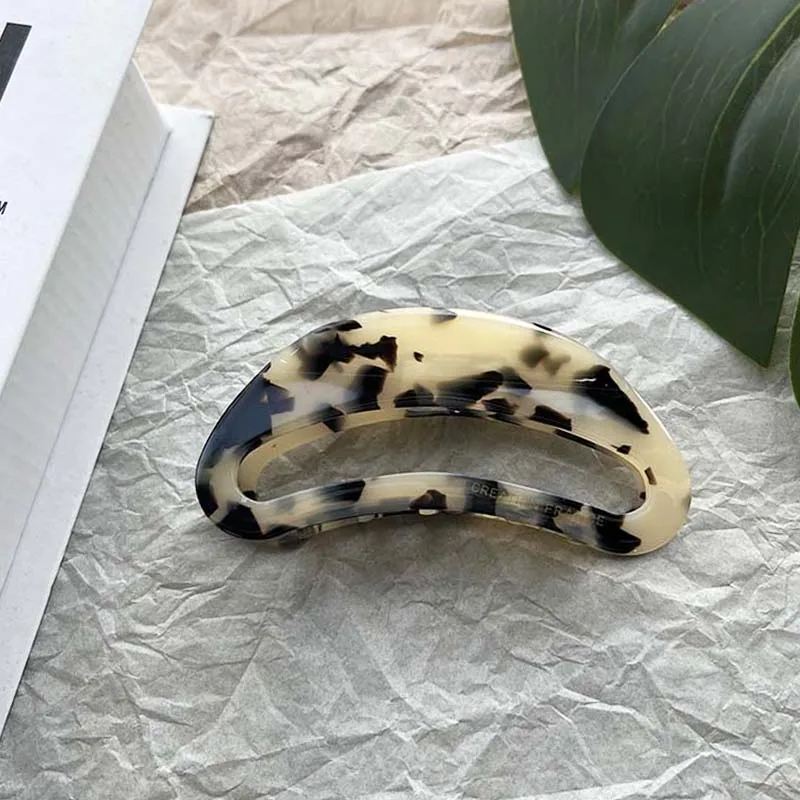 Рисунок 2 - Заколка для волос в винтажном стиле женская