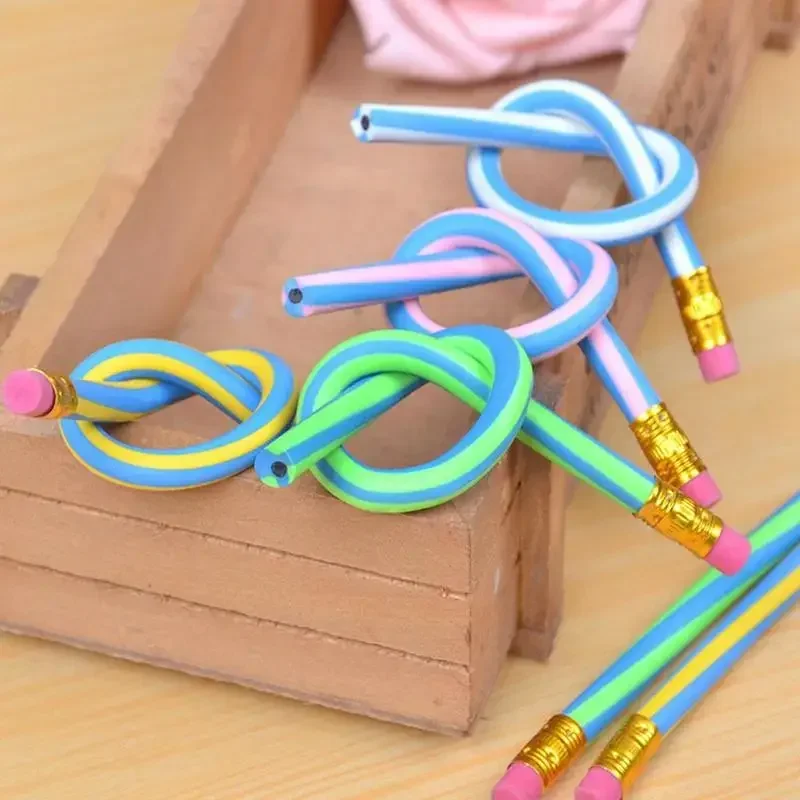 Eraser Pencil Drawing Pencils Writing Stationery 6Pcs Random Folding and Bendable Soft Pencils Fantastic Pencil Magic Non-broken Writing Pen
