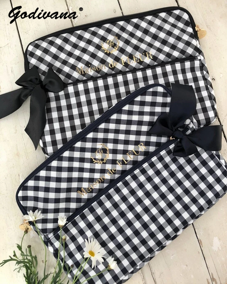 Japanese Style Black and White Plaid Quilted Shockproof Computer Bag Clutch for Women Student Girls 14 Inch Mini Bags
