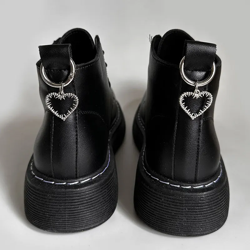 

2pcs Metal Hollow Five-Pointed Star Pendant Martin Boots Shoe Buckle Cool Star Cross Love Pendant key chain Shoe Accessories