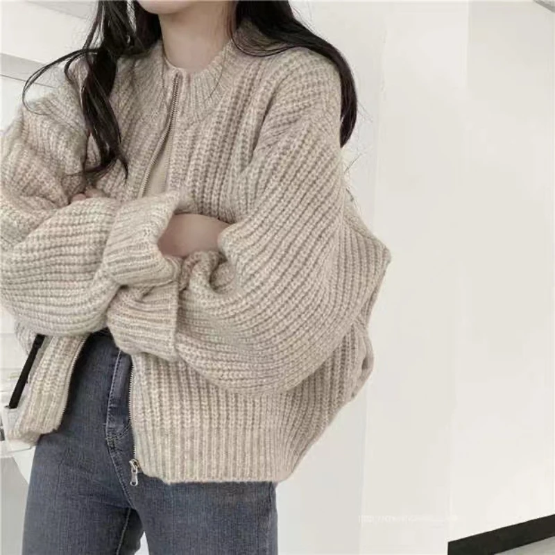 Autumn and Winter New Women's Crew Neck Knitted Long-sleeved Sweater Elegant Cardigan Zipper Knitwear Solid Color Casual Top