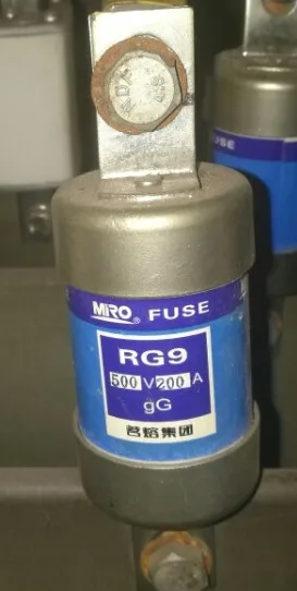 

Предохранители: RG9 200A 500V gG / RG10 350A 500V gG / RGS34 600A 500V aR