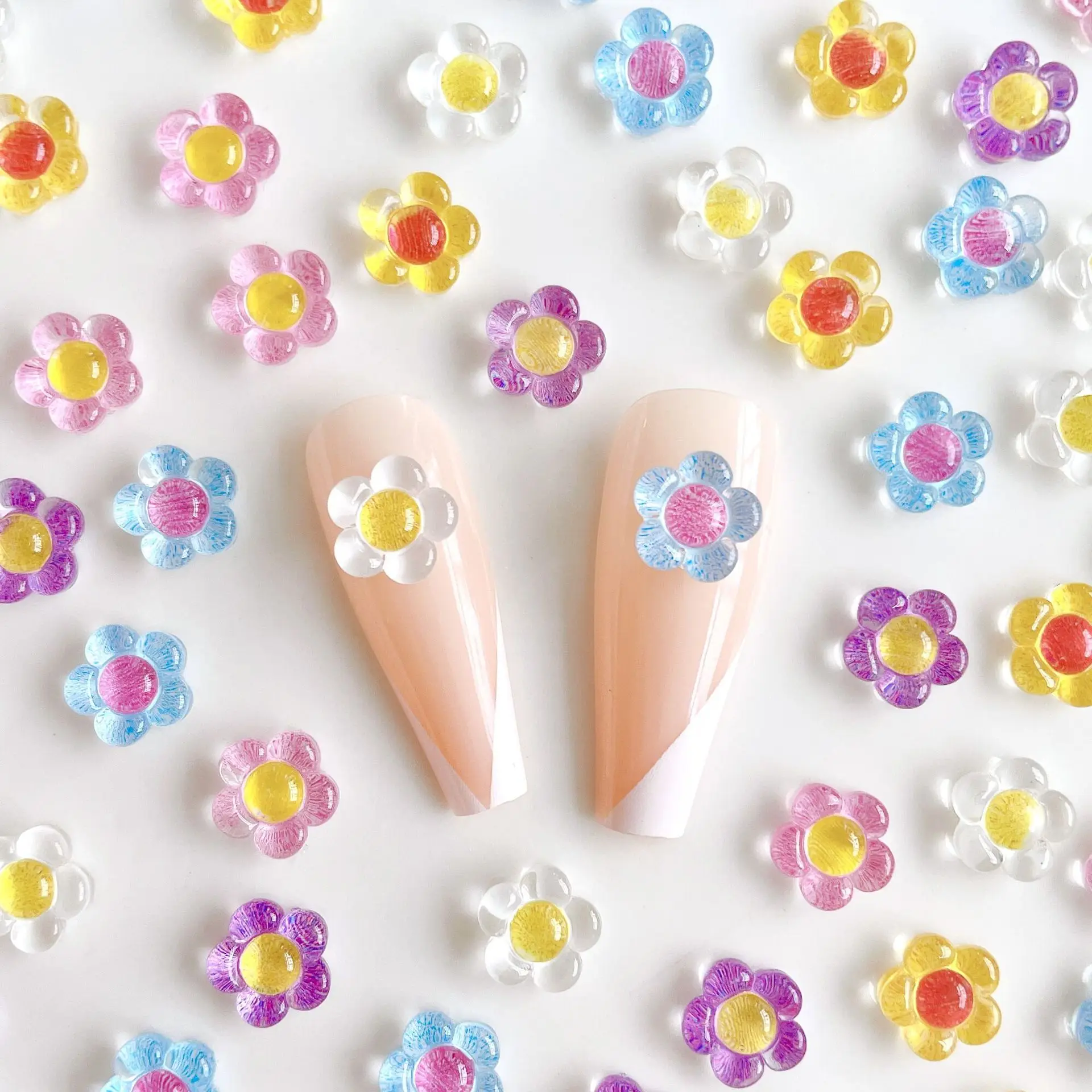 

30PCS 8MM Japanese 3D Resin Nail Art Charms Five-petaled Flowers Accessories Parts Minaciure Nail Decoration Supplies Materails