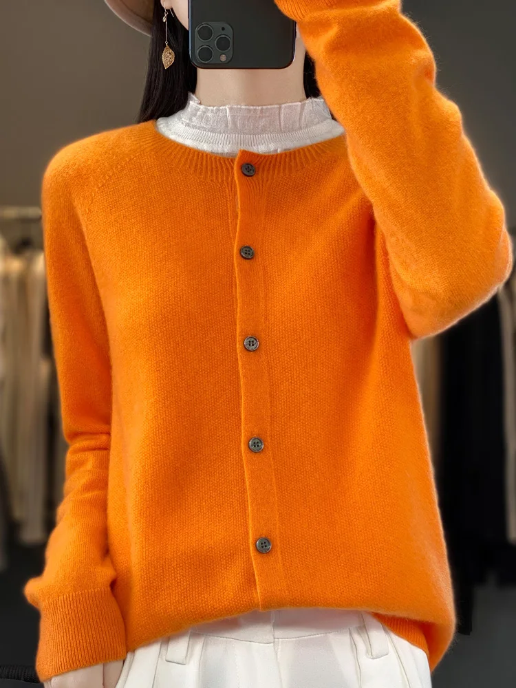 รูปสินค้า เสื้อกันหนาว Merino 100% อบอุ่นสบาย ใส่ได้ทุกฤดู