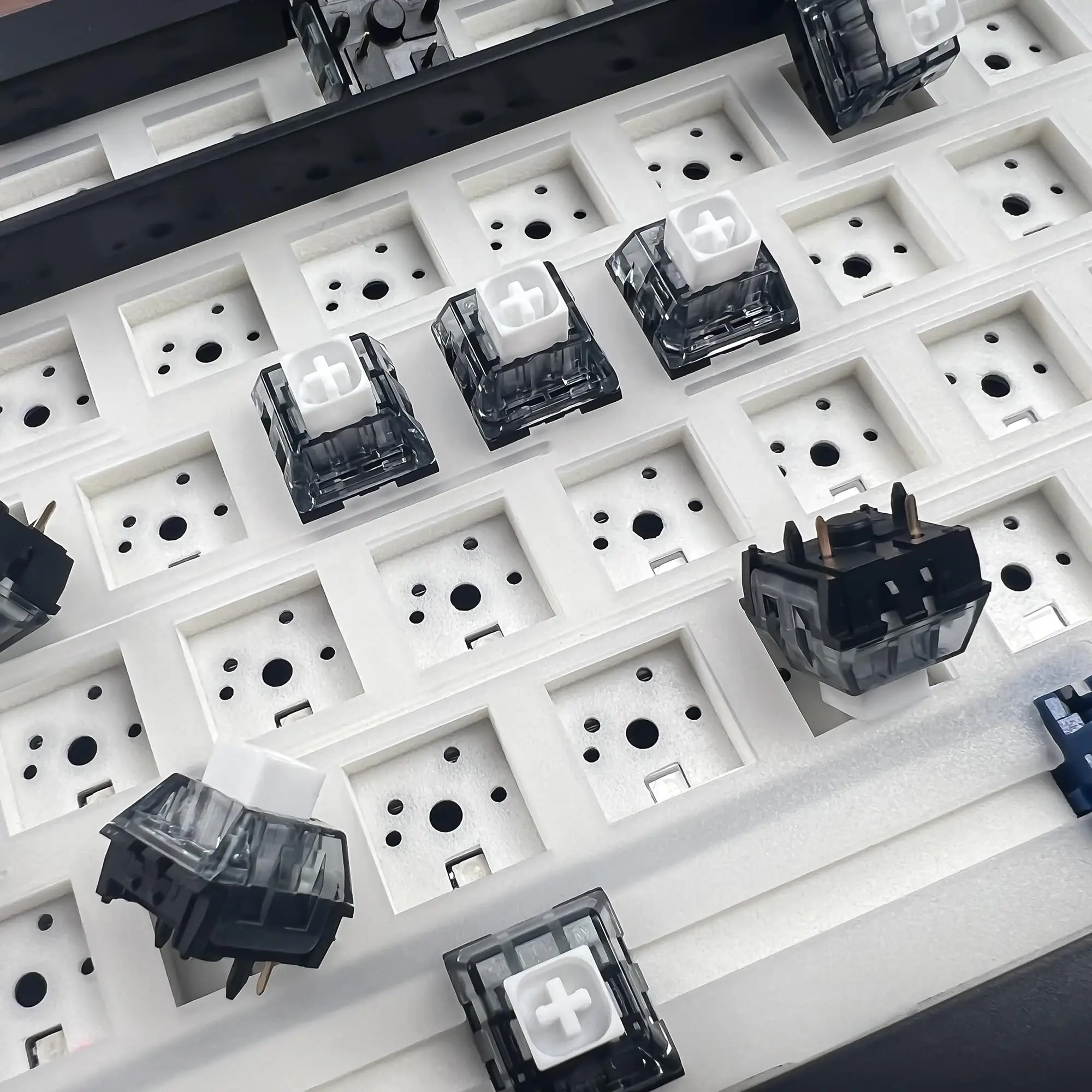 Kailh Box White V2 Clicky Mechanical Keyboard Switches - Pre-Lubed, Waterproof, 5-Pin, 45gf Actuation, Pack of 60
