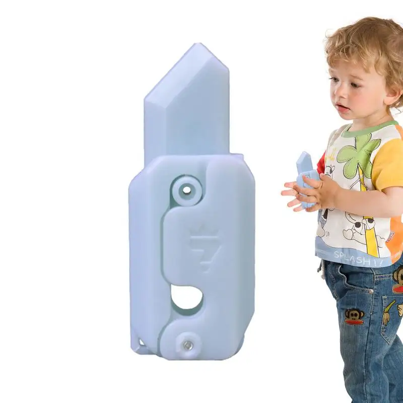 

Gravity Carrot Knives Toy Retractable Toy Knives With 3D Gravity Radish Knives Light-up In The Dark Fidget Sensory Push Toys
