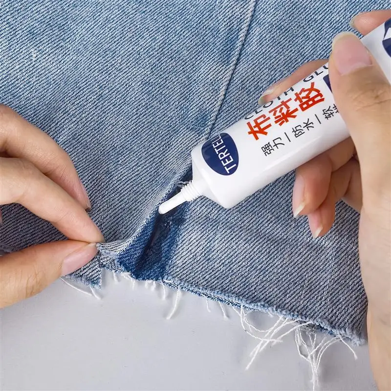 30g Fabric Sewing Glue Liquid Instant Transparent Super glue Universal Strong Sealers Repair Tool