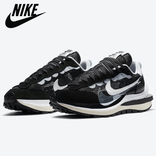 nike vaporwaffle sacai marathon