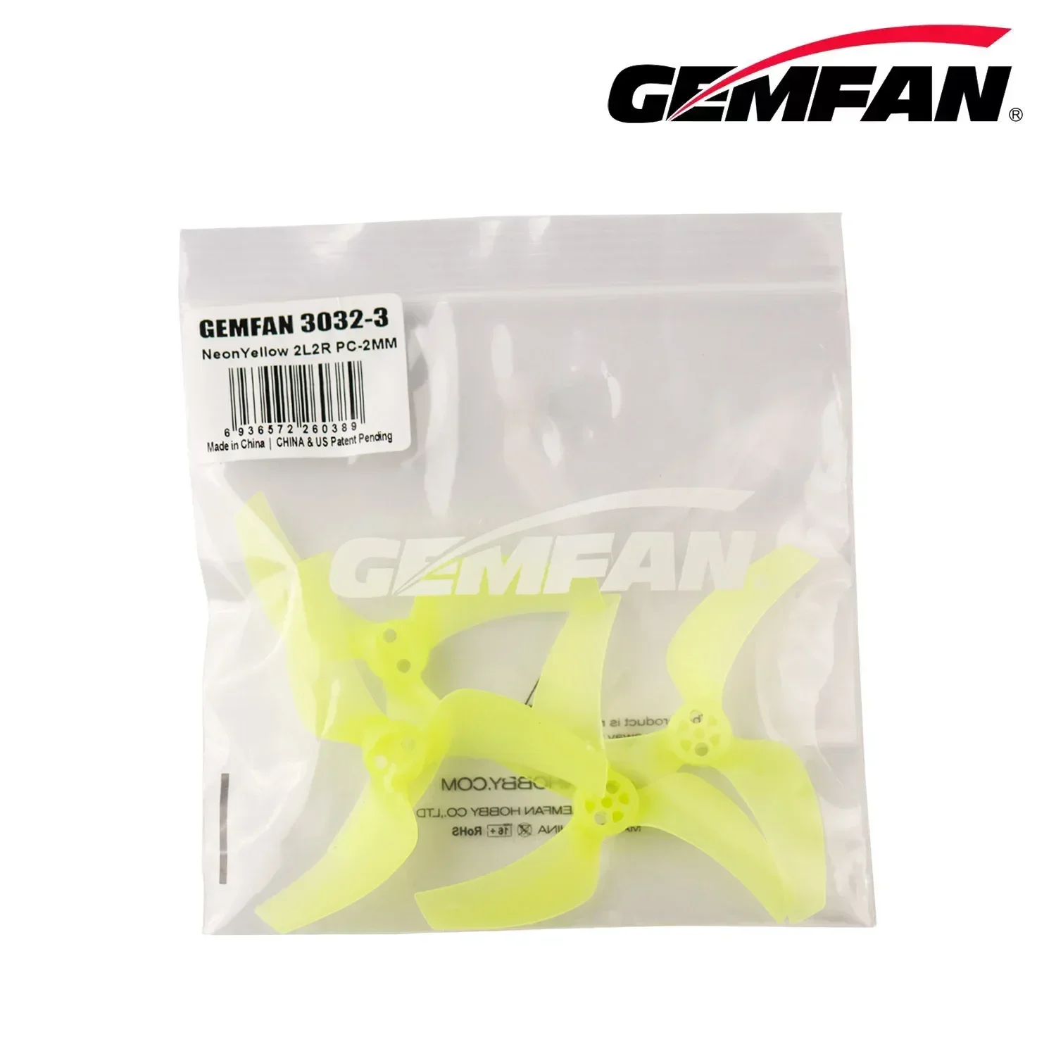 Paire d'hélices Gemfan 3032-3 PC 3.2" pour DJI Avata 2, détail du moyeu et des pales