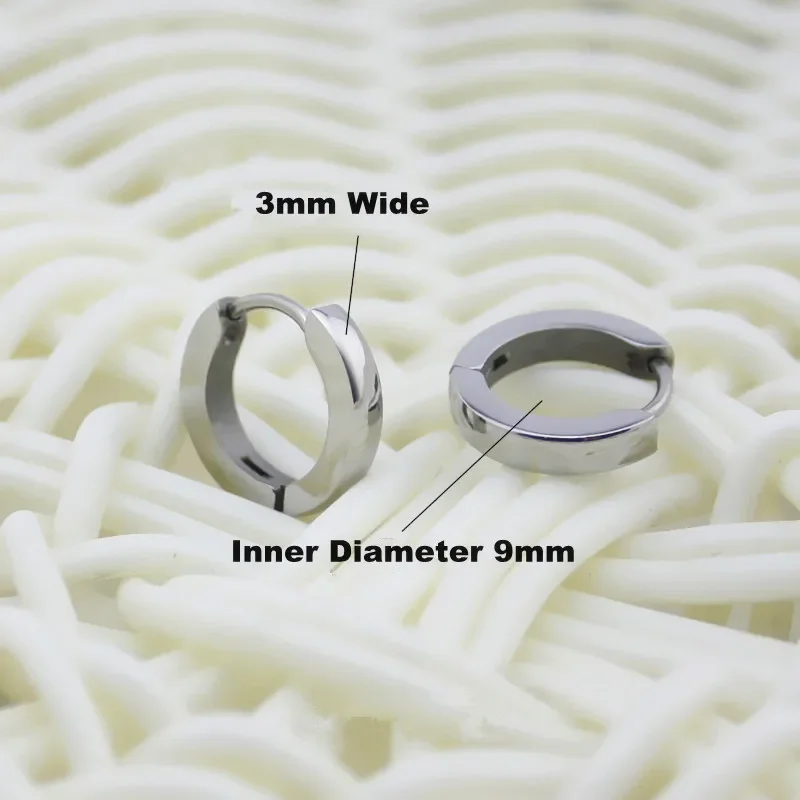 

Hot Sale Men Women Silver Color Black Hoop Earrings Steel Small Smooth Surface 3mm Narrow Hoop Huggie Earrings Jewelry