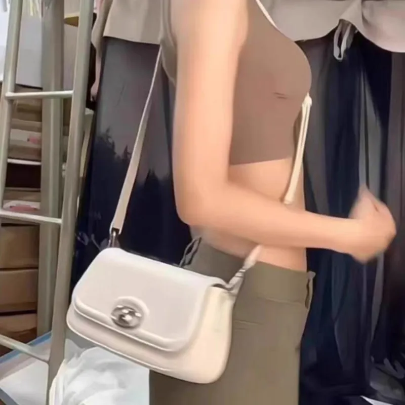 Solid Color Moon Oval Pattern Shoulder Bag Women Leather Large Capacity Handbag Ladies Y2k Premium Fashion Commute Crossbody Bag