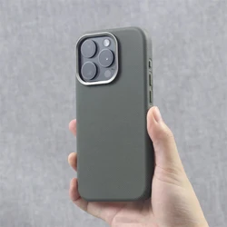 Luxurious Diamond Textured PU Leather MagSafe - Compatible Shockproof Cover with Wireless Charging Compatibility for iPhone 15 (ZSPU Green)