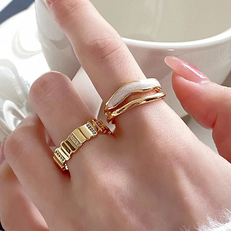 

New Fashion Trend Unique Design Light Luxury Double Layer Gold Tone Adjustable Open Ring For Women Jewelry Wedding Party Gifts