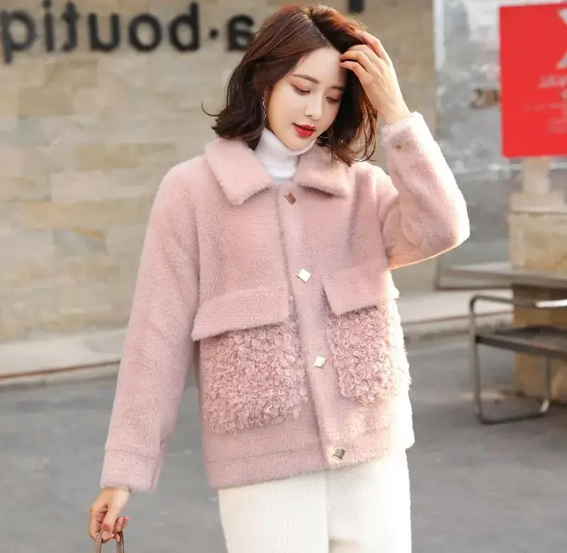 Рисунок 2 - Женская зимняя короткая плюшевая