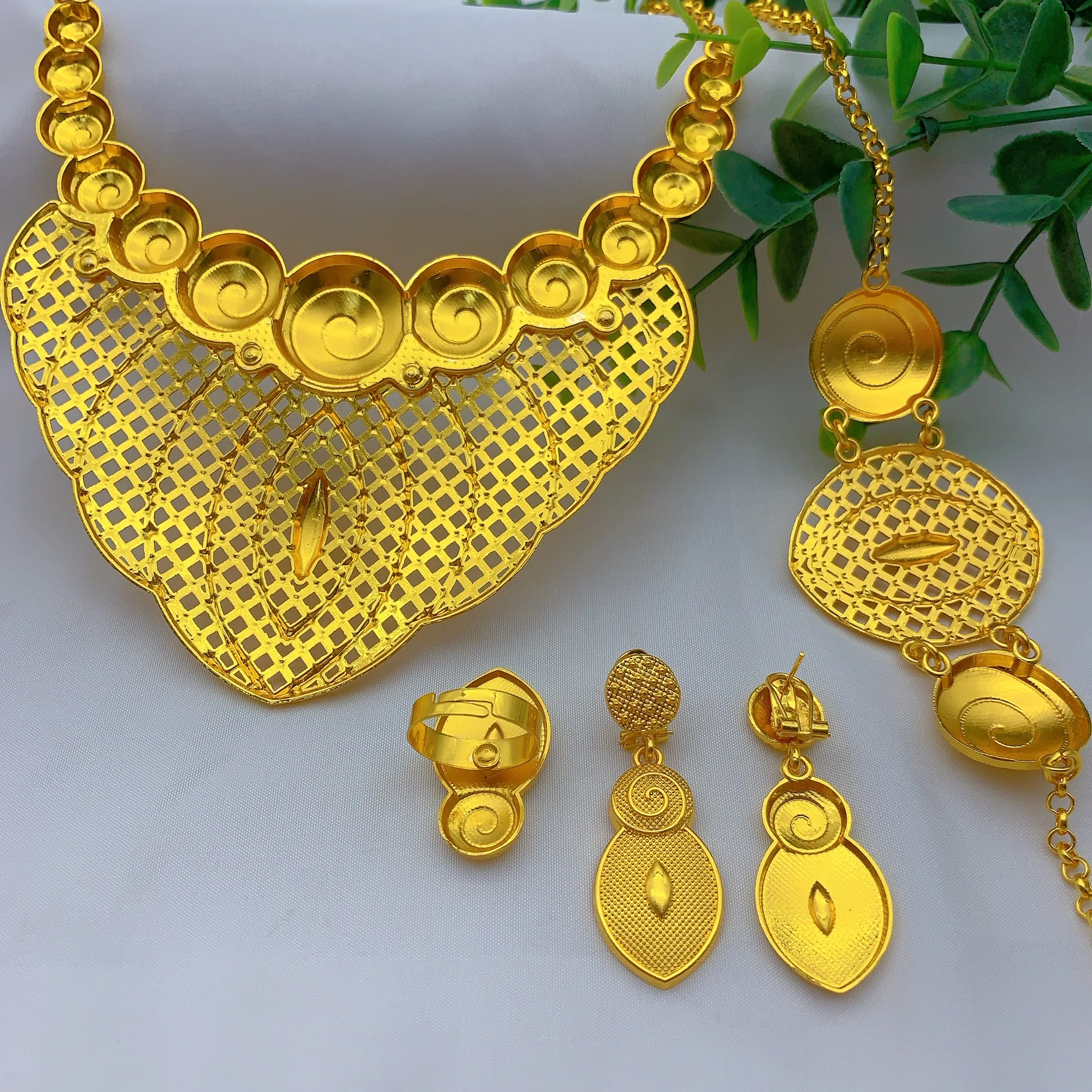 Neues Indisches 24K Goldfarbenes Großes Halsketten-Set Nigerianische Party Braut Hochzeit Äthiopischer Luxus Dubai Schmuck Großhandel Geschenke – Detail 7