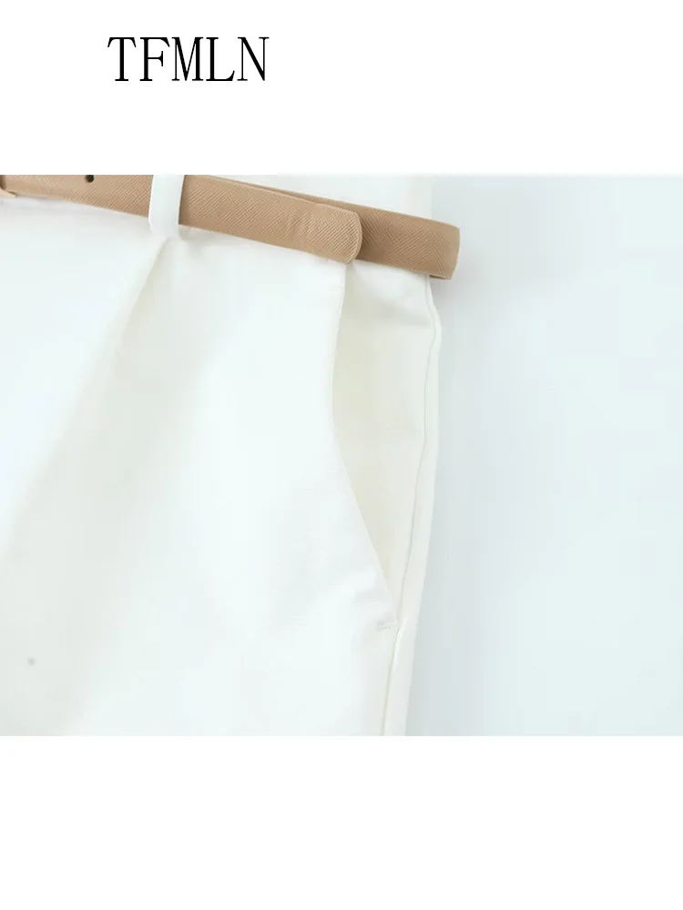 TFMLN 2025 Summer Women Solid Short With Belt Fashion Loose Casual Versatile Pleated Shorts Retro High Waist Side Pockets Shorts