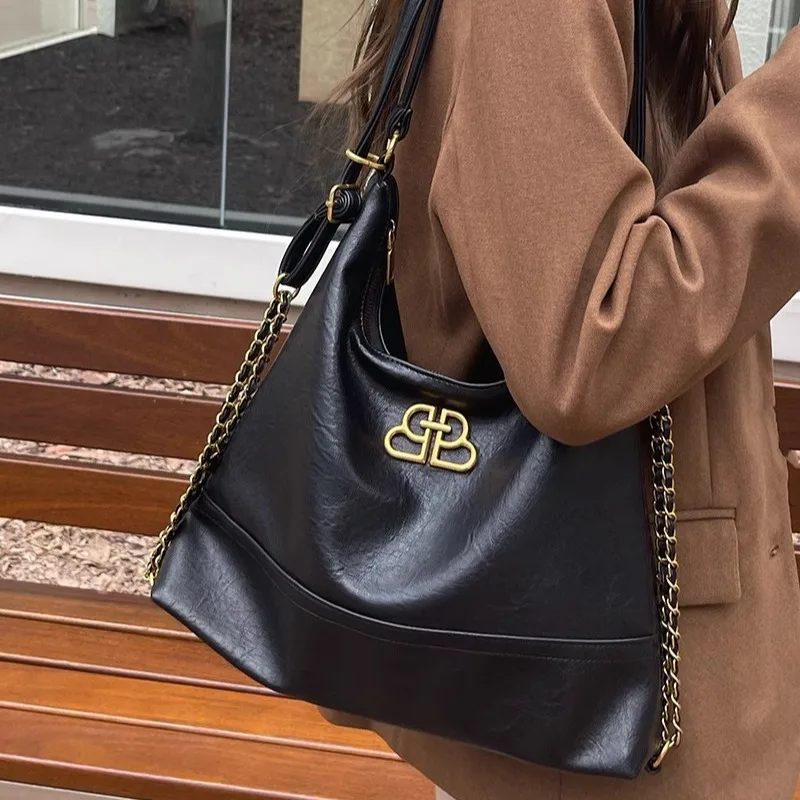 Women's Tote Bag 2024 Summer New Trendy Retro College Backpack Chain Design Fashion Large Capacity Top Handle Shoulder Bags