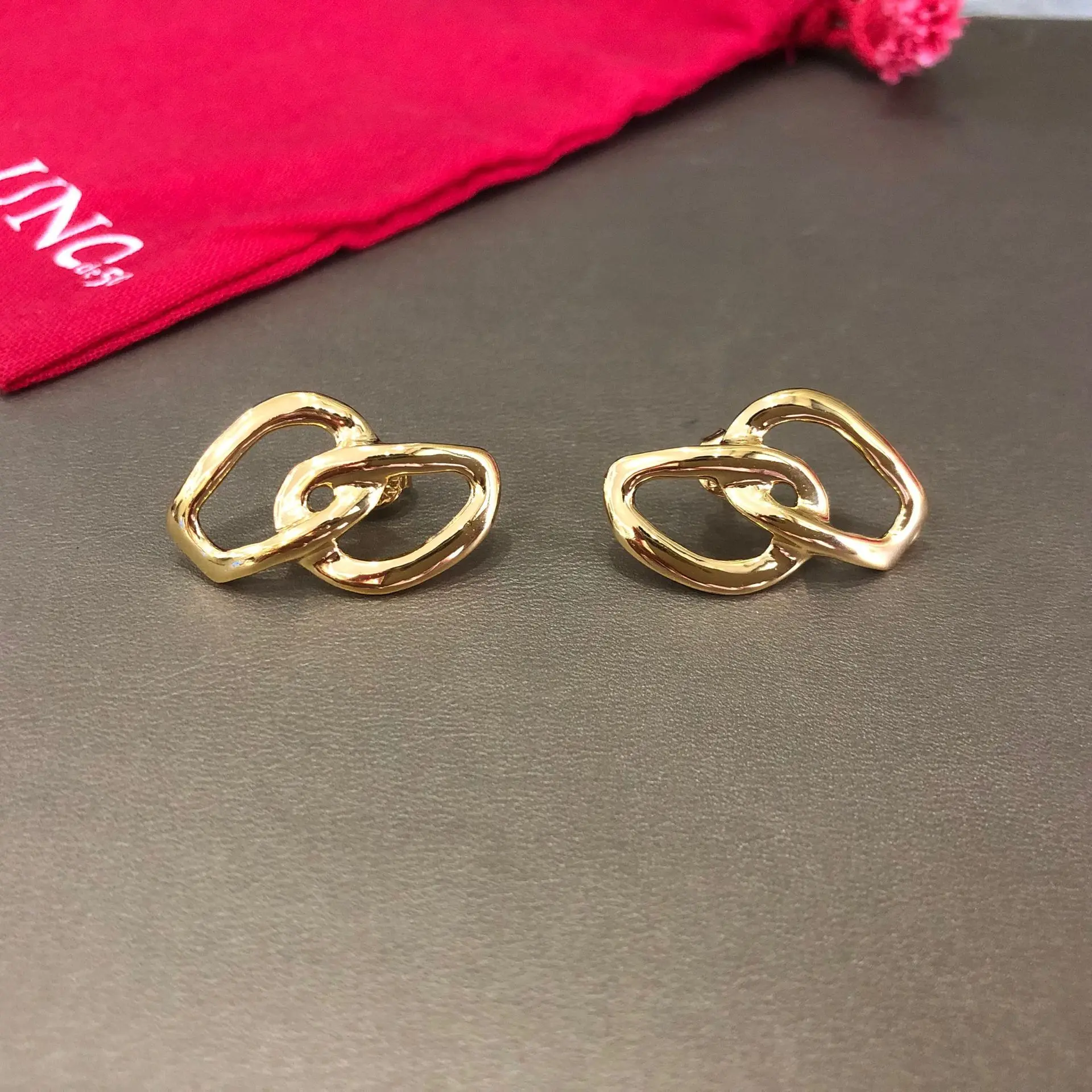 2022 Hot Fashion Women's Silver gold Geometric Magic Eye earrings UNO 50 unique European and American style