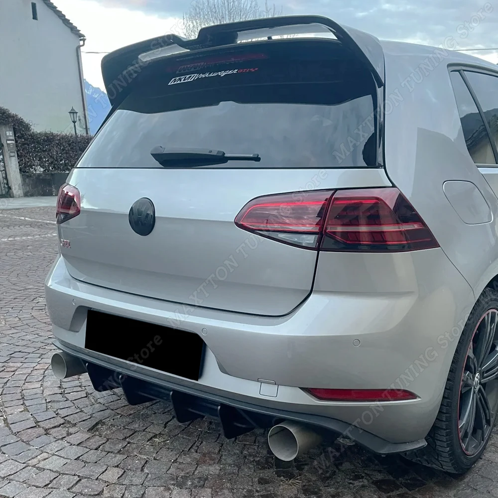 Vwゴルフ7r 2013 2014 2015用の車のリアバンパーディフューザー リップスプリッター ブラックスピレータープロテクター リアバンパーフィンディフューザー VW Golf 7 VII MK7 GTI 2013-2016