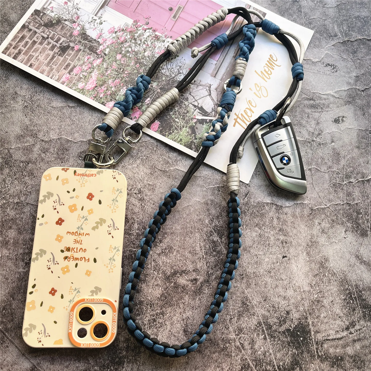 Handcrafted Phone Accessory: Premium Detachable Lanyard & Keychain Strap