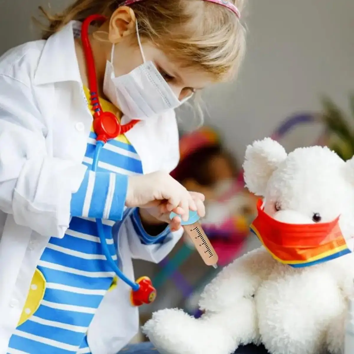 Wooden Pretend Play Doctor Toys For Kids Veterinarian Role-playing Medical Educational Toy Simulation Medicine Chest Set Gift 2