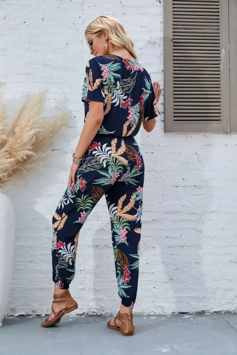 Women's New Sexy and Fashionable Vacation Style Casual Commuting Countryside Style Versatile Colorful Printed V-neck Jumpsuit