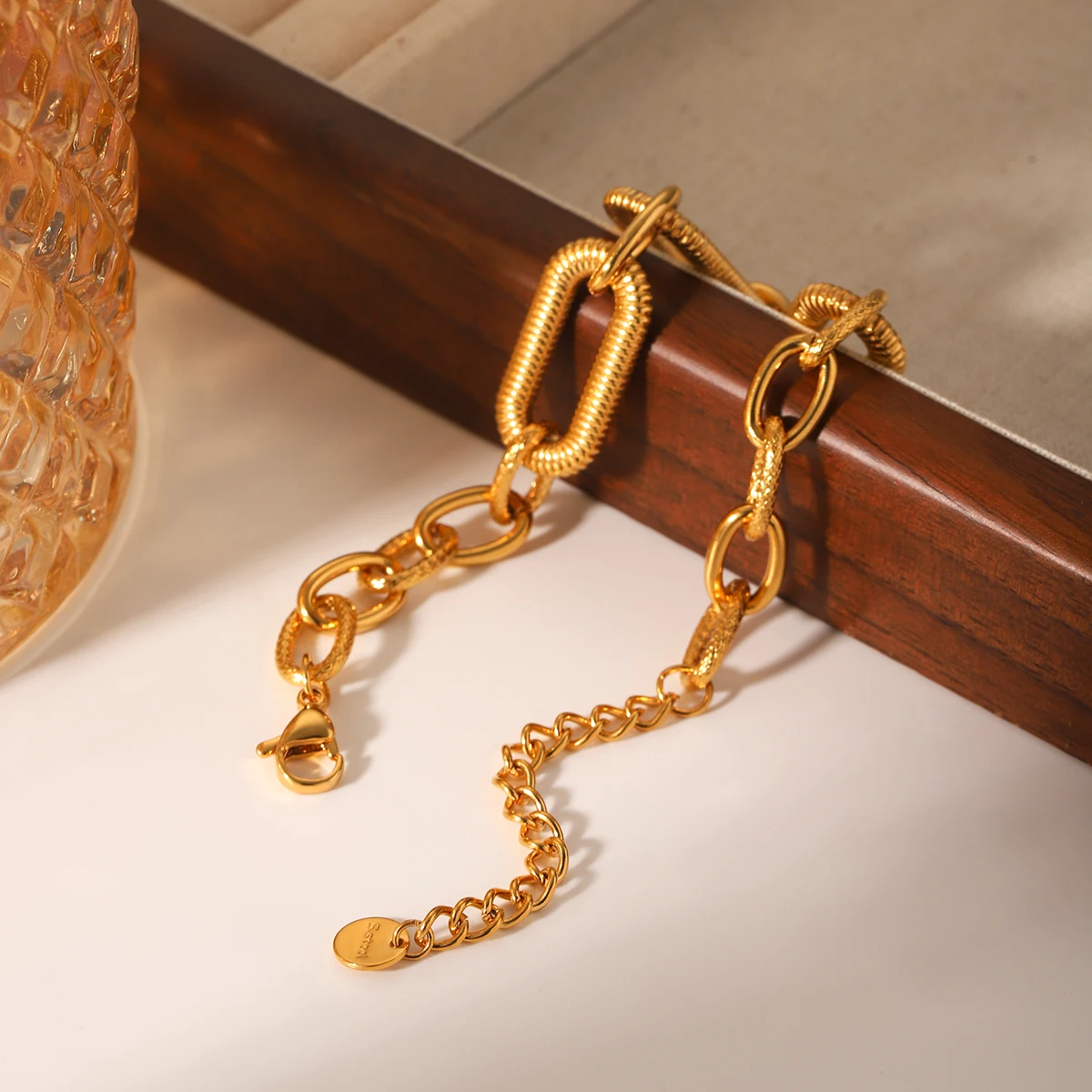 Vergoldetes Edelstahl-Armband mit Verstellbarer Kette Minimalistischer Eleganter Schmuck für Frauen Tägliches Tragen Geschenk Party – Detail 4