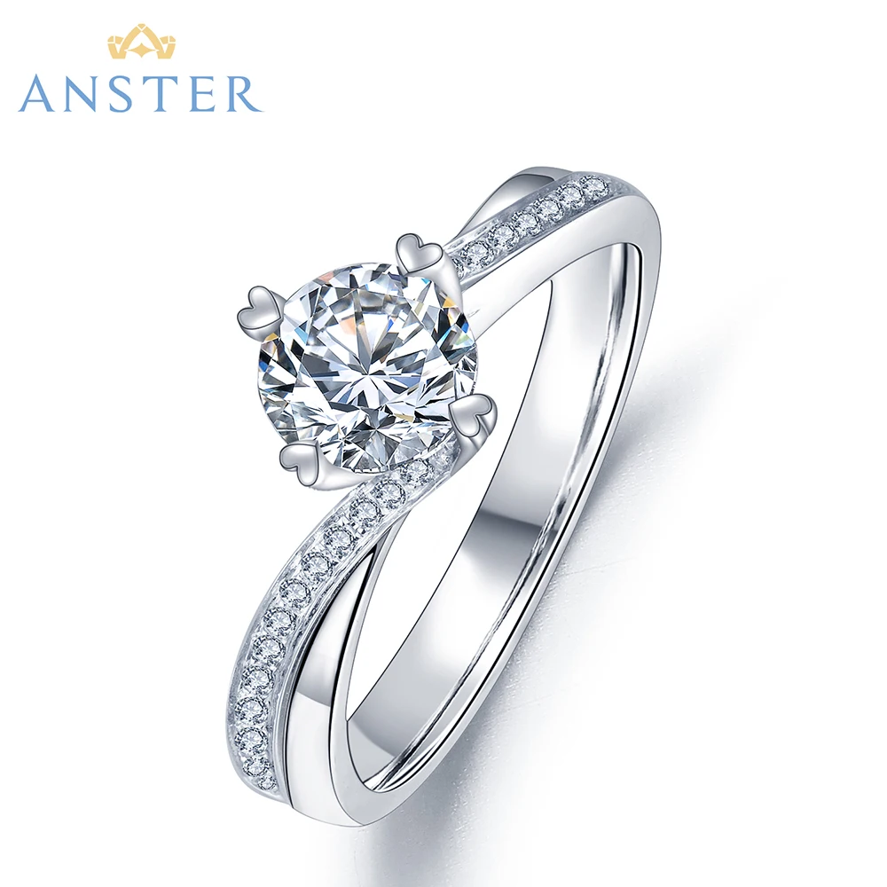 

Кольцо из 18-каратного золота с бриллиантами 0,5 t