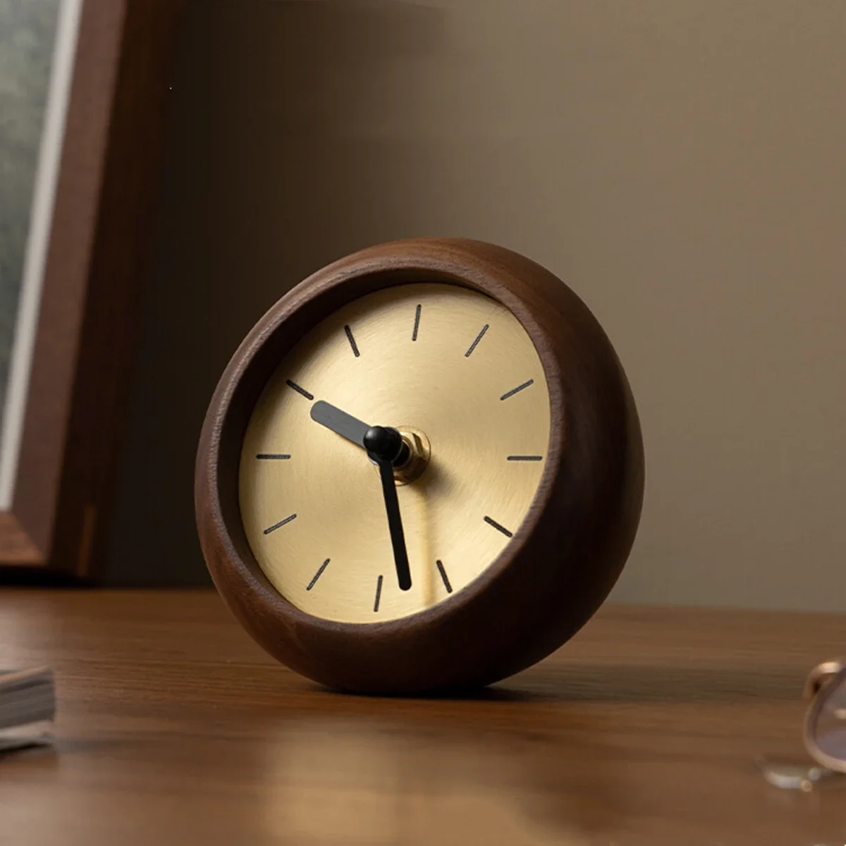 Black-Walnut-Desktop-Small-Clock-table-Clock-Ornament-Silent-Solid-Wood ...
