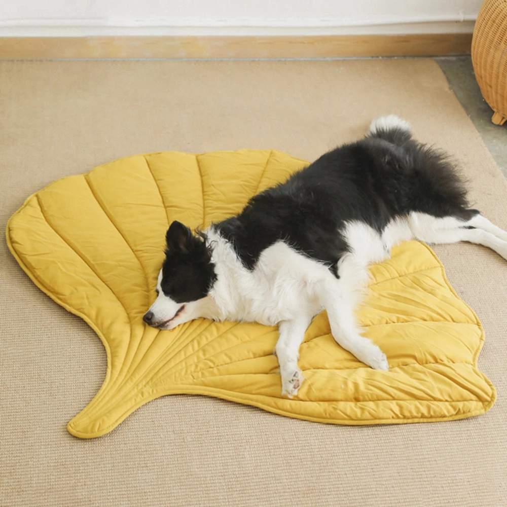 Title 23, Fashion Creative Leaf Heart-shaped Blanket Carp...