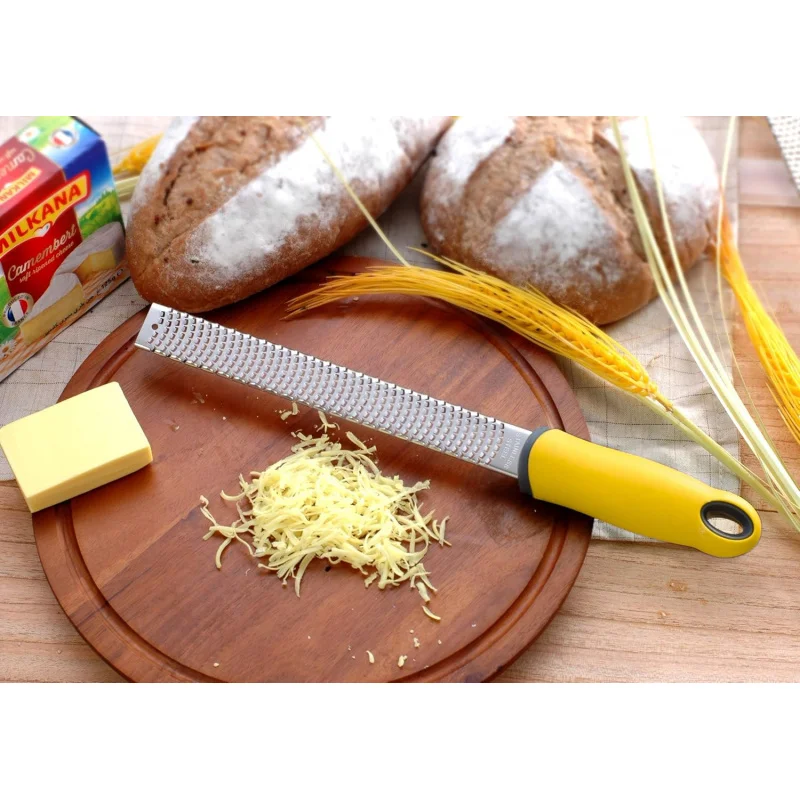 Cheese Grater 1pc Handheld Cheese Grater Lemon Cutter Professional Baking Tool For Parmesan Cheese Lemon Ginger Garlic Nutmeg Chocolate