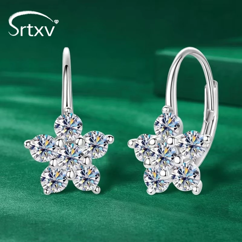 

Серьги-гвоздики из серебра 925 пробы с муассанитом для женщин и девушек