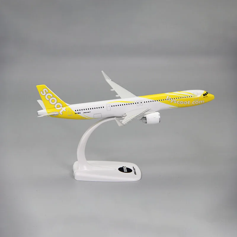 Scoot 旅客機 コレクタブルモデル　未開封 1:200 Scale A321NEO SCOOT Airlines ABS Plastic Airplane Model Toy