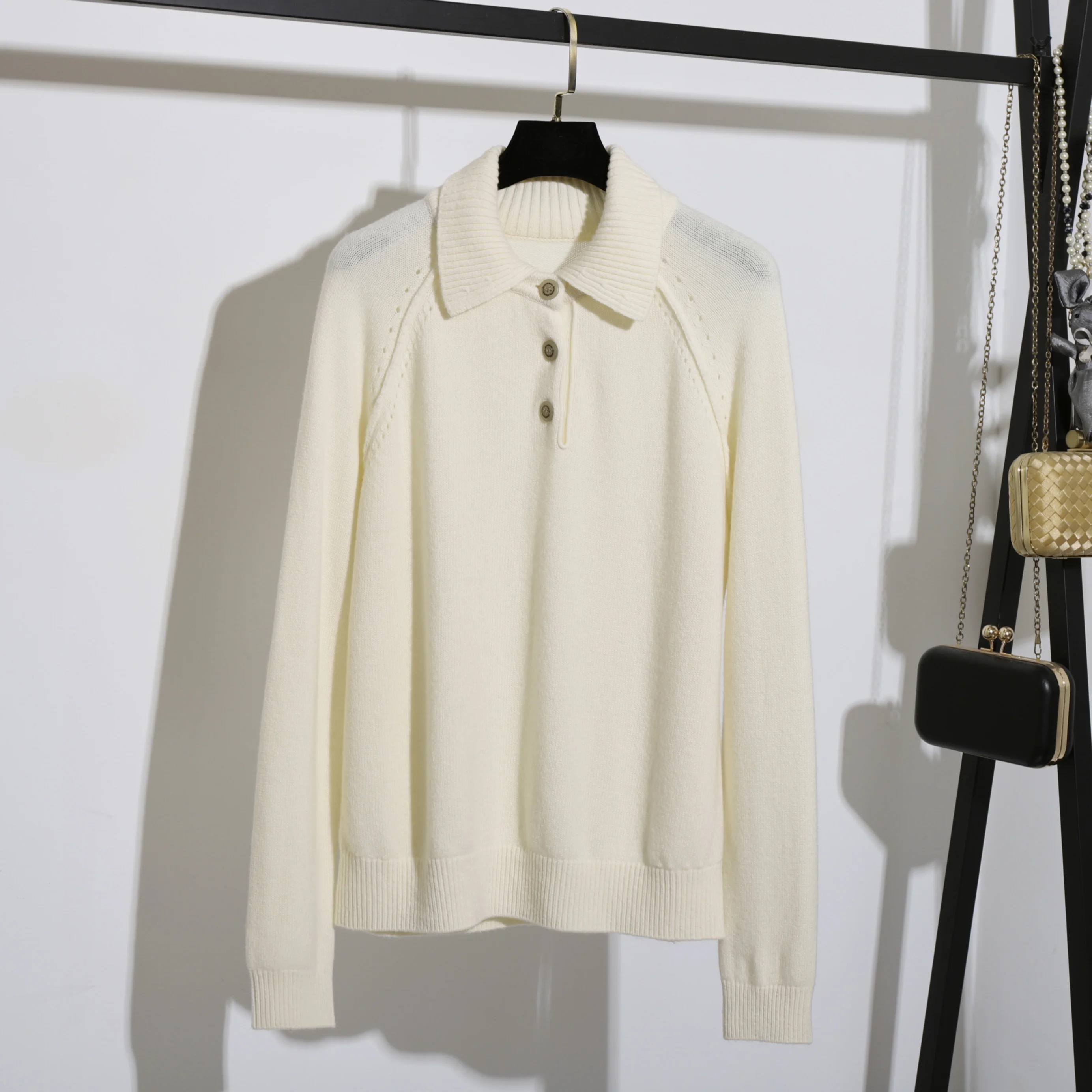 

New Arrival Autumn and Winter Fashion Ladies Upturned Collar with Buttons 100% Pure Wool Solid Colour Wool Sweater
