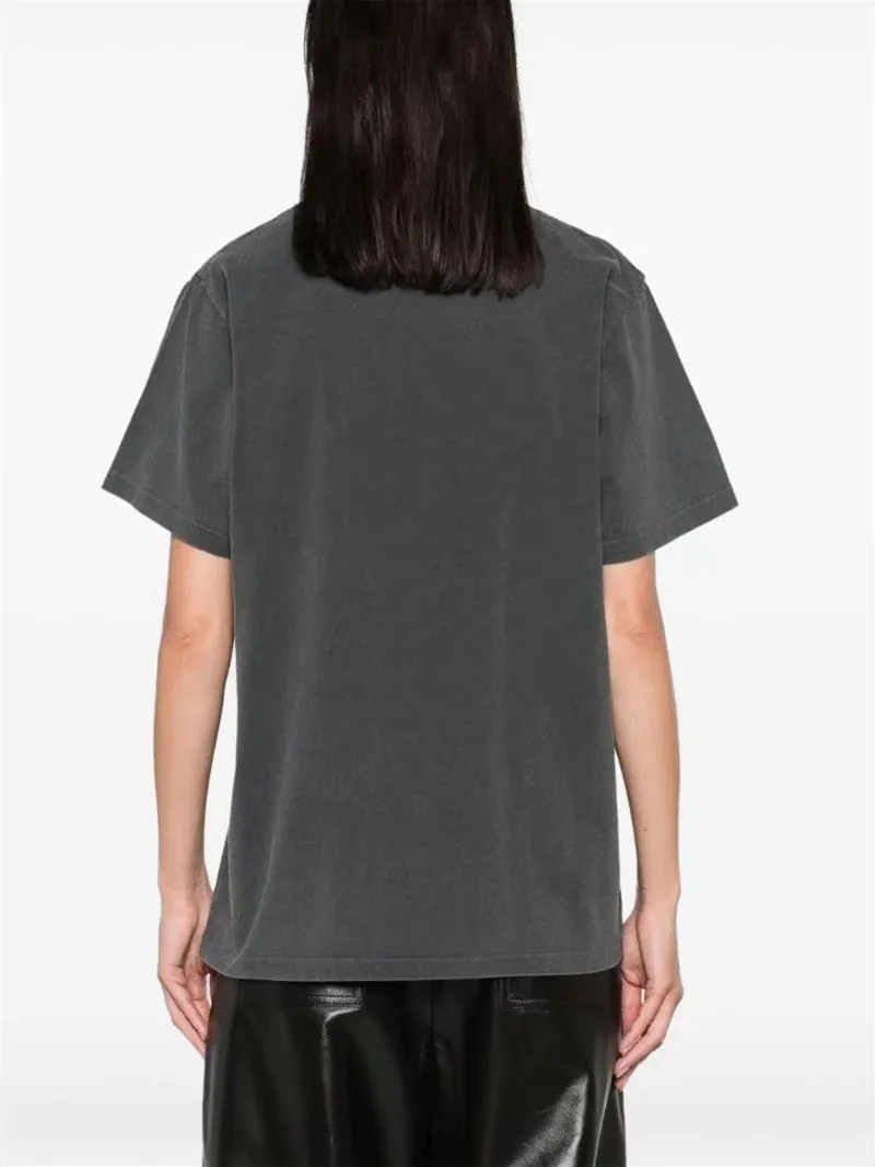 

Женская футболка с коротким рукавом, круглым вырезом и принтом букв