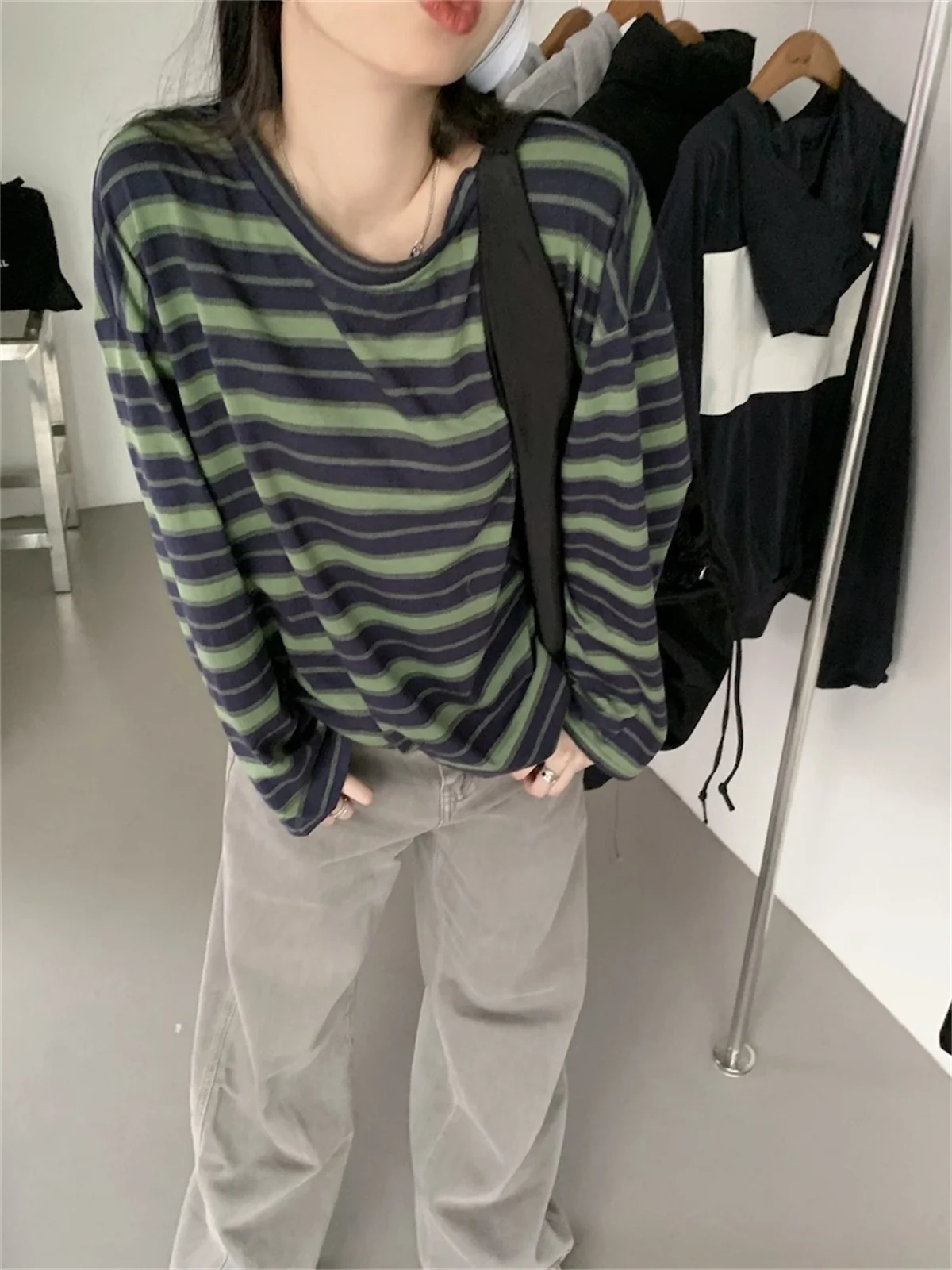 Mode Frühjahr Gestreiften T Shirts Für Frauen Kawaii Sommer Lange Hülse O-ansatz Hemd Koreanische Damen Fleece Übergroßen Coole Tops T-shirt – Detail 3