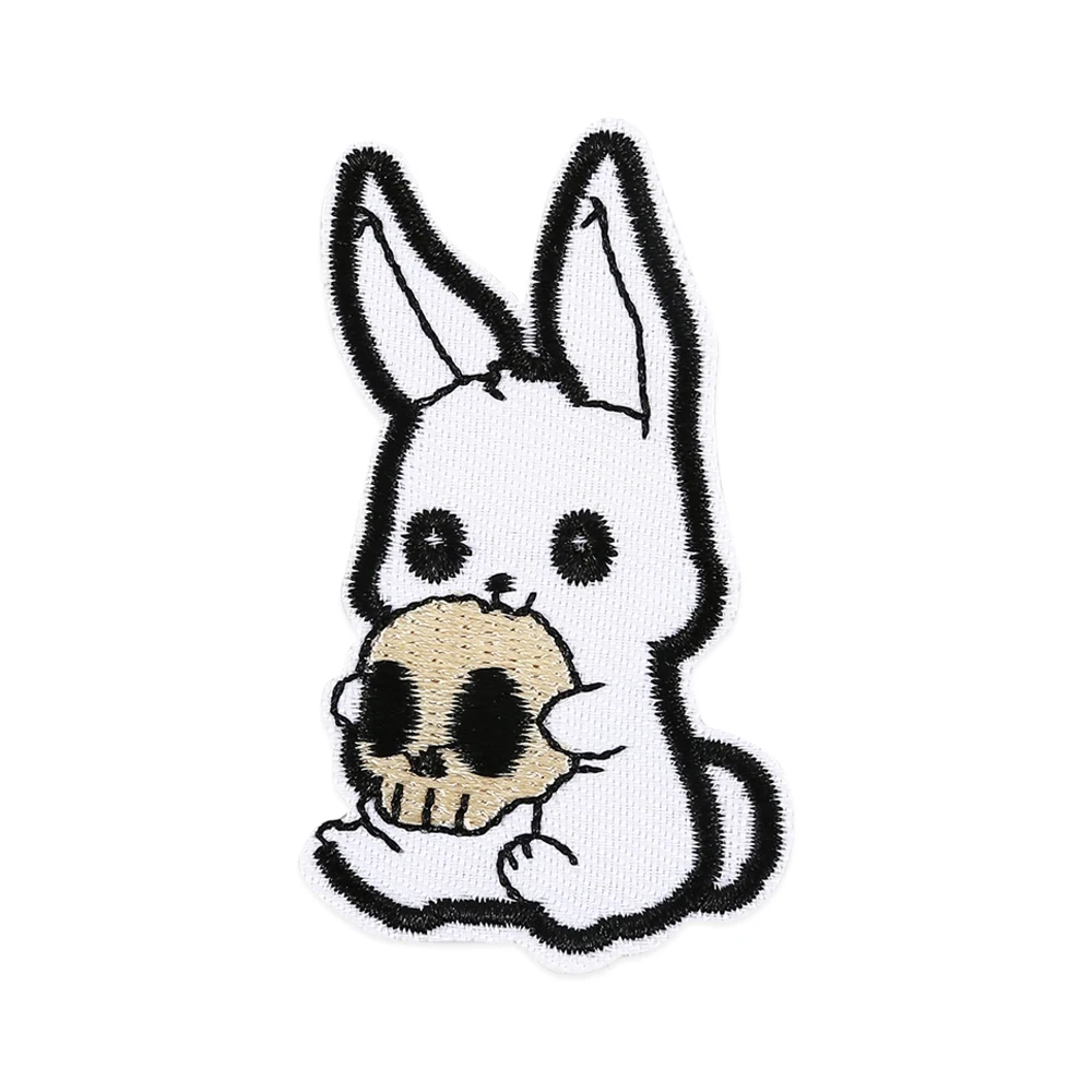 

Симпатичный кролик с испуганным черепом вышитые нашивки утюгом вышивка значки противоречивые и гармоничные аксессуары для одежды