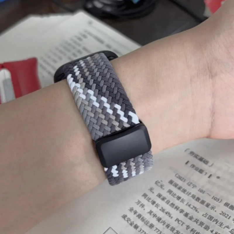 Braided Magnetic Buckle Strap for Smartwatch - Stylish Bracelet Design