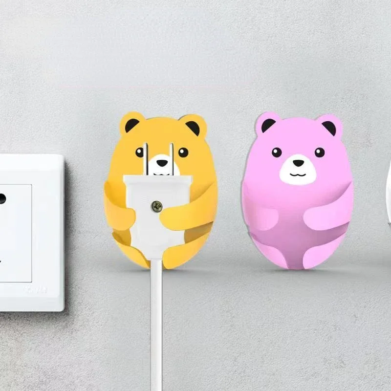

Cartoon Hug Bear Free Punch Hook Plug Power Socket Kitchen Bear Plug Storage Hook