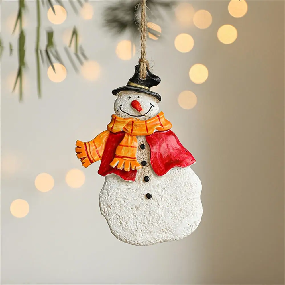 thumbnail image 1 of Nuevo colgante de resina de Navidad, caballo, decoración para árbol de Navidad, calcetines de Navidad, regalo para casa, juguetes para niños, regalos, adornos navideños, 1 of 5