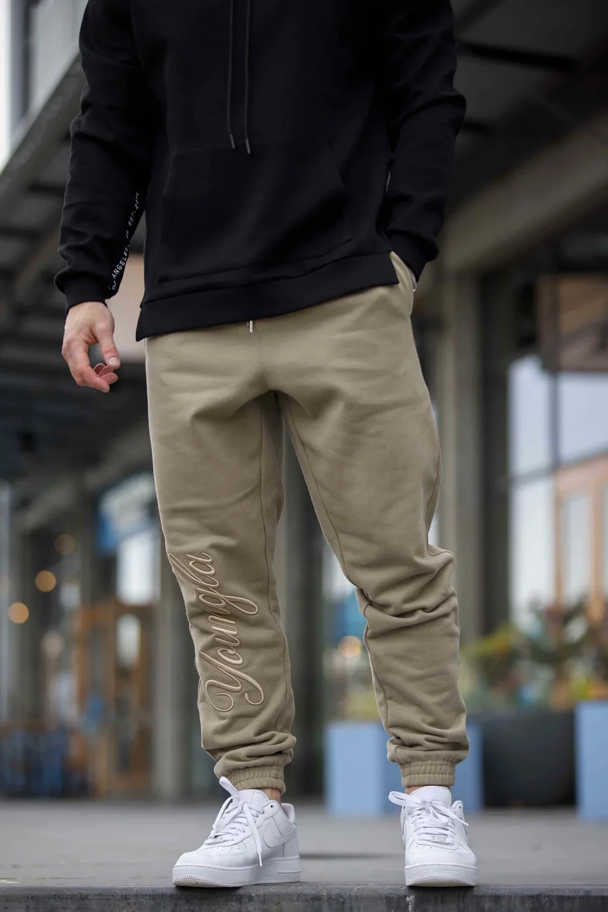 Description Picture 6 of itemMen's Sweatpants Jogger Sports Fitness Cotton Embroidered Pants American style Fashionable and trendy casual pants trousers