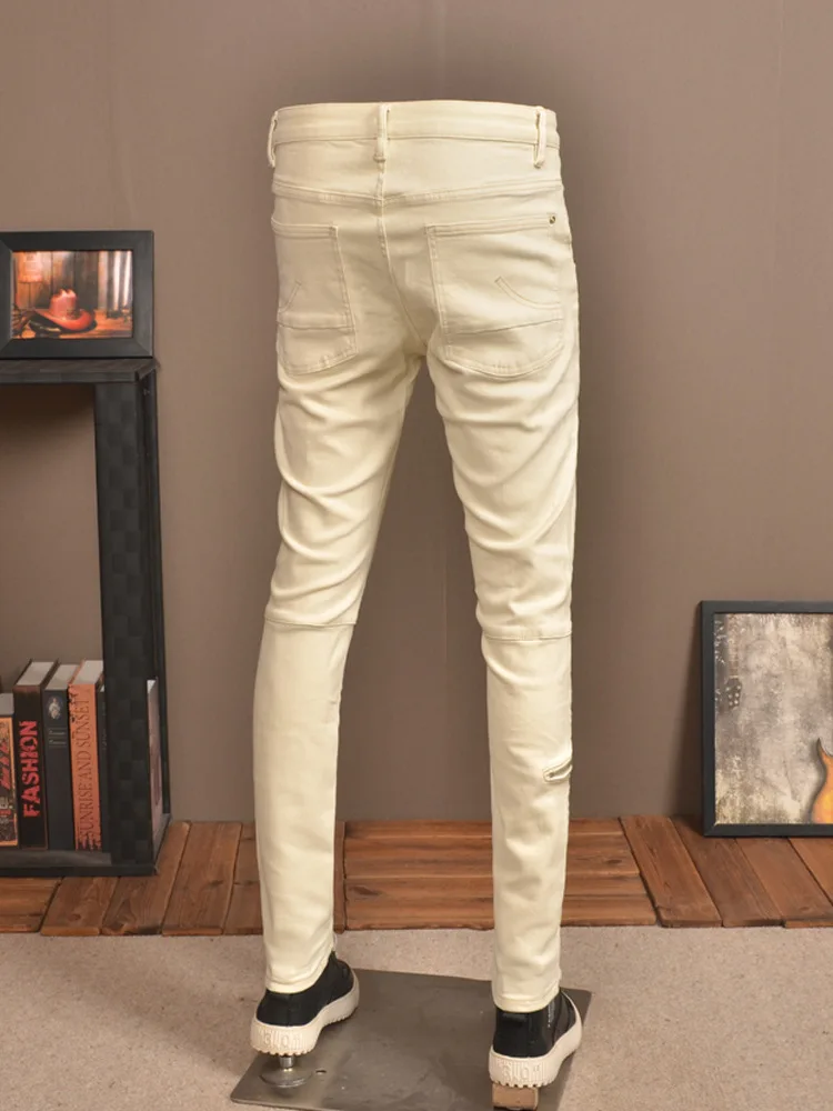 Рисунок 3 - Новинка 2024, джинсы в стиле ретро с вареным швом