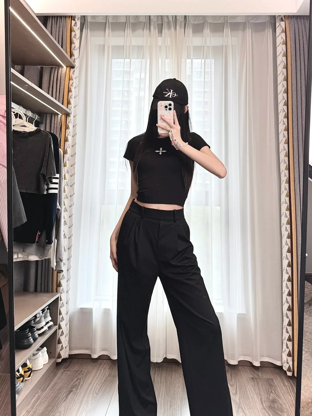 Pocketed suit pants with pleats, cool feeling, versatile wide-legged, long pants, casual, straight-cut, elastic waist