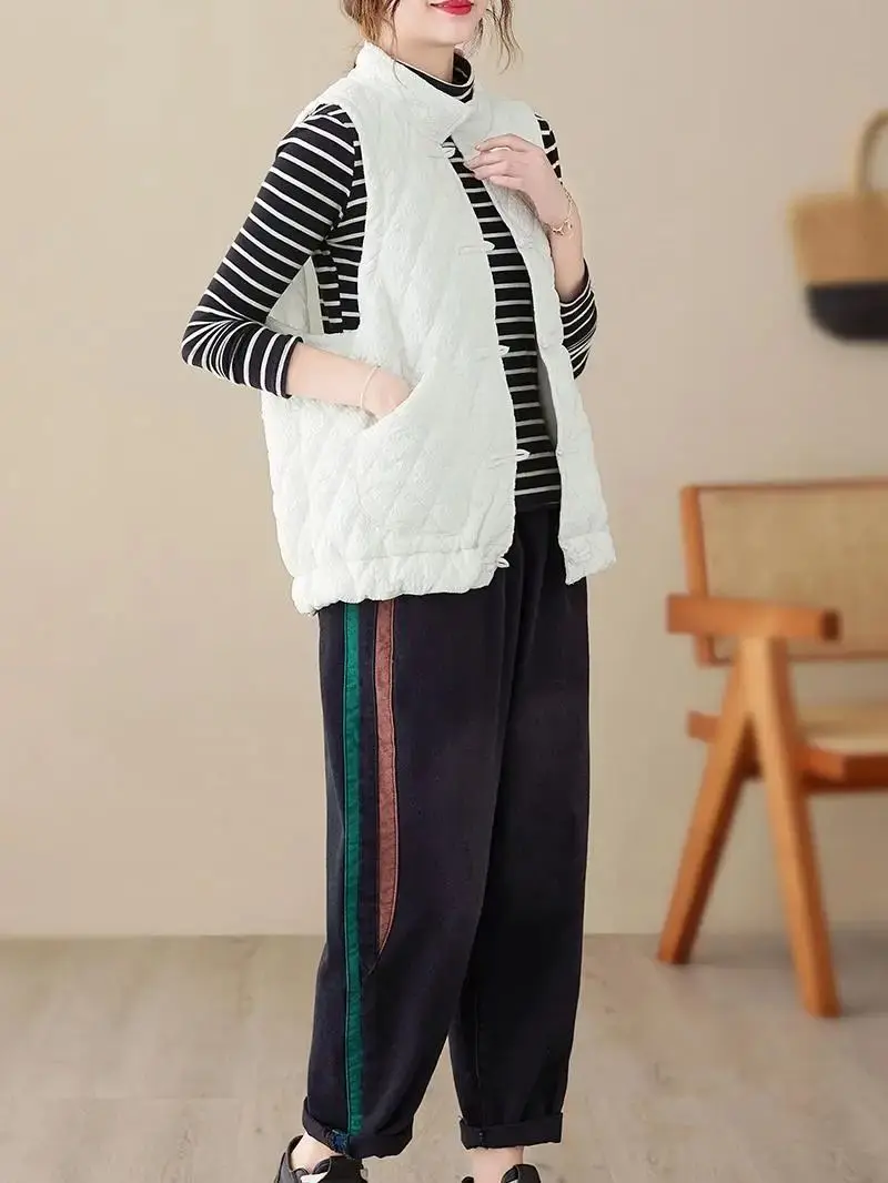Winter Maternity Vest Coat with Pocket Stand Collar Pregnant Woman Sleeveless Jacket Button Fly Women Outerwear Black White